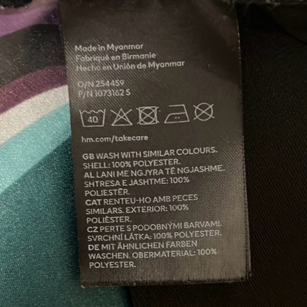 H&M dress - Picture 6 of 8
